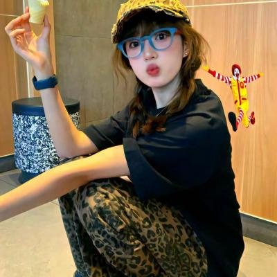 小妞死翘翘